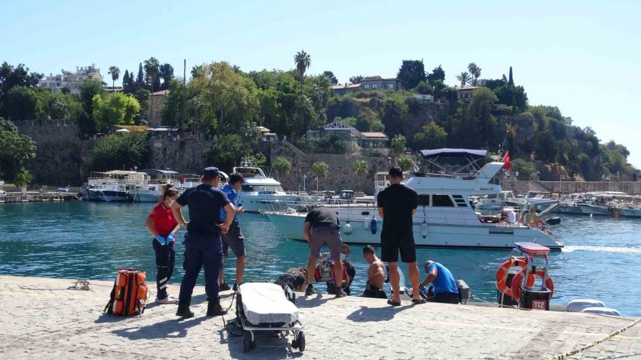 Antalya’da 35 Metrelik Falezlerden Düşen Adam Hayatını Kaybetti