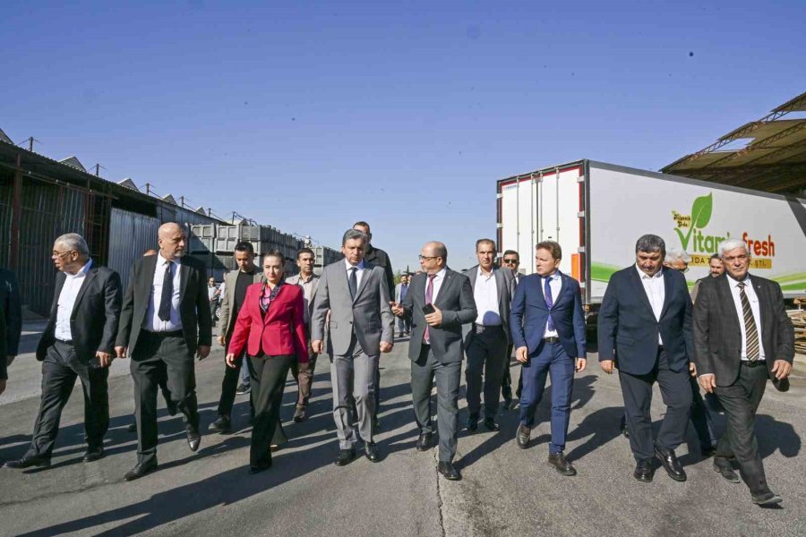 Antalya Toptancı Halleri’nin İlk 8 Ayında Yaklaşık 20 Milyar Tl İşlem Hacmine Ulaşıldı