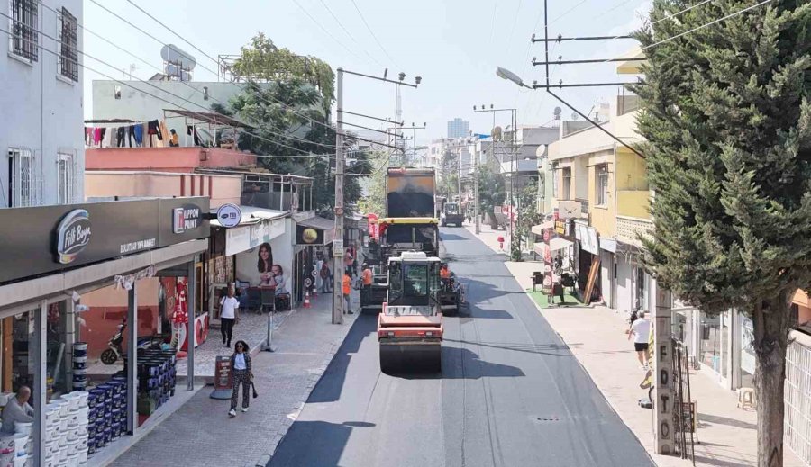 Mersin’de Eskiyen Caddeler Yenileniyor