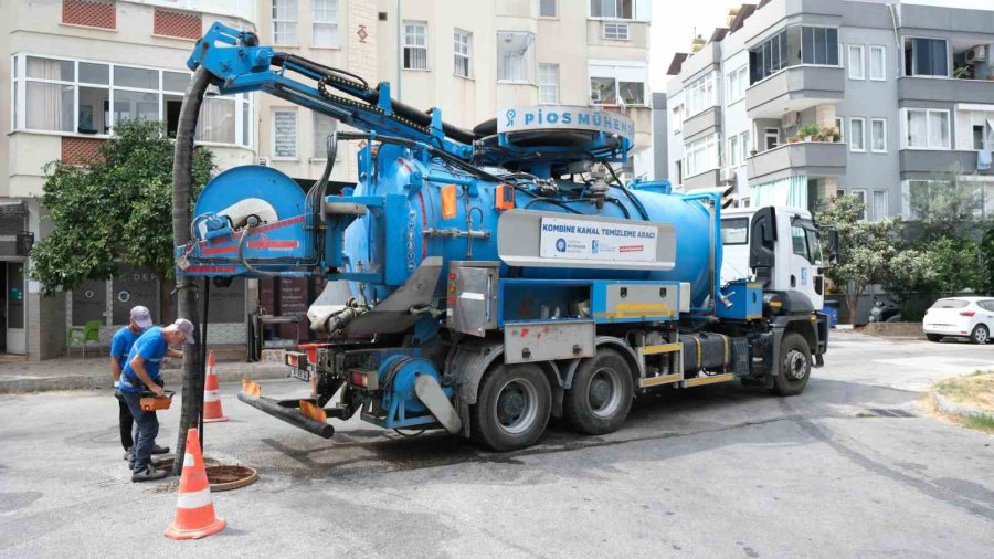 Alanya’da Yağmur Suyu Hatları Robot Kamera Ve Kombine Araçlarla Temizleniyor