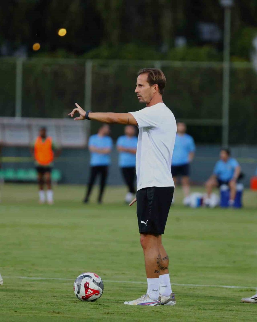 Alanyaspor, Galatasaray Maçı Hazırlıklarını Tamamladı