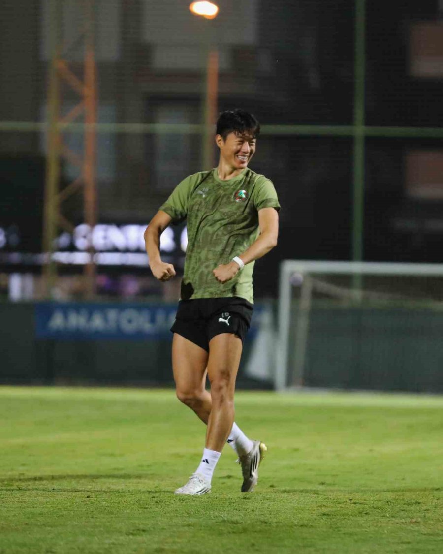 Alanyaspor, Galatasaray Maçı Hazırlıklarını Tamamladı