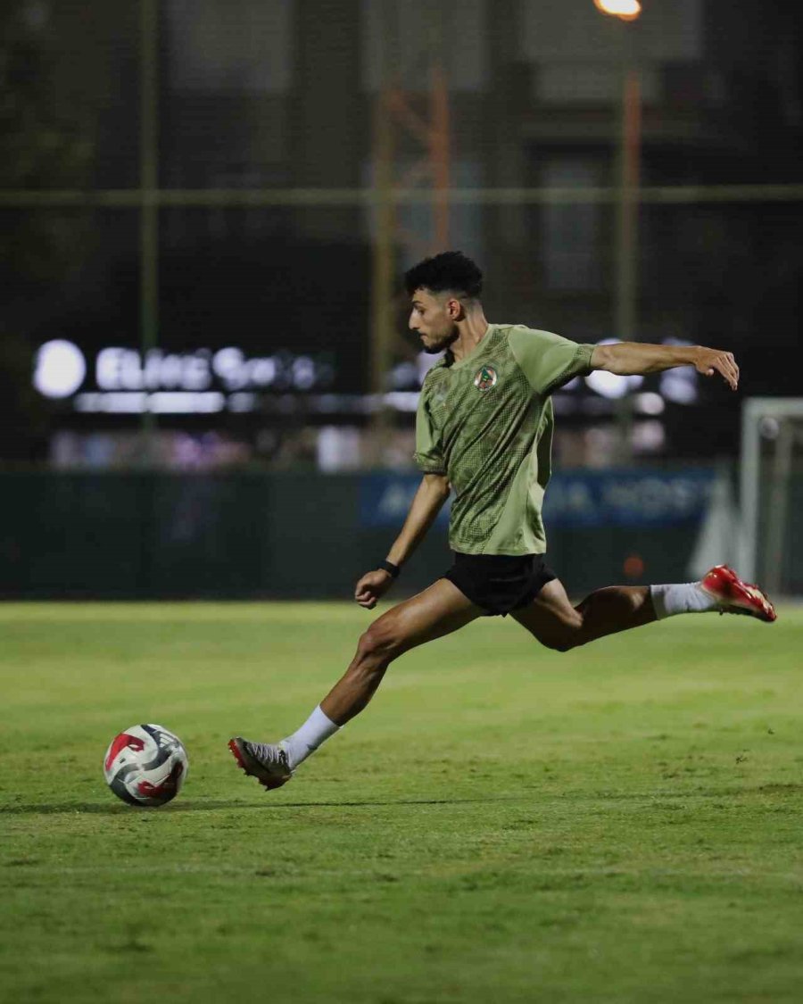 Alanyaspor, Galatasaray Maçı Hazırlıklarını Tamamladı