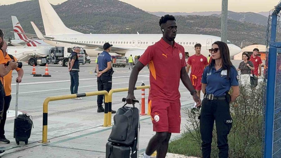 Galatasaray, Alanyaspor Maçı İçin Antalya’da
