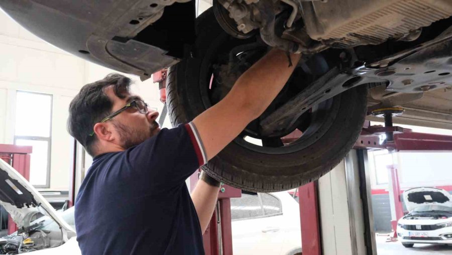 Uzmanlardan Araç Bakım Uyarısı