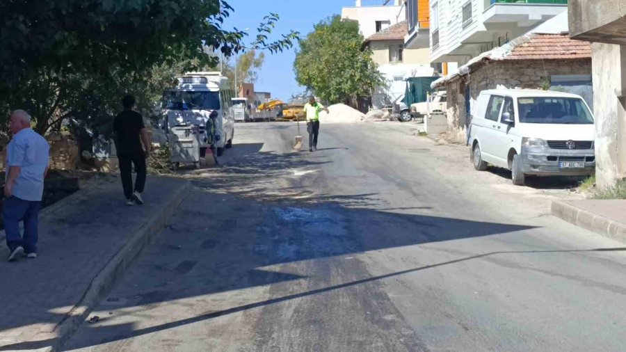 Yola Dökülen Sıvı Madde Kaza Yaptırdı: 1 Yaralı