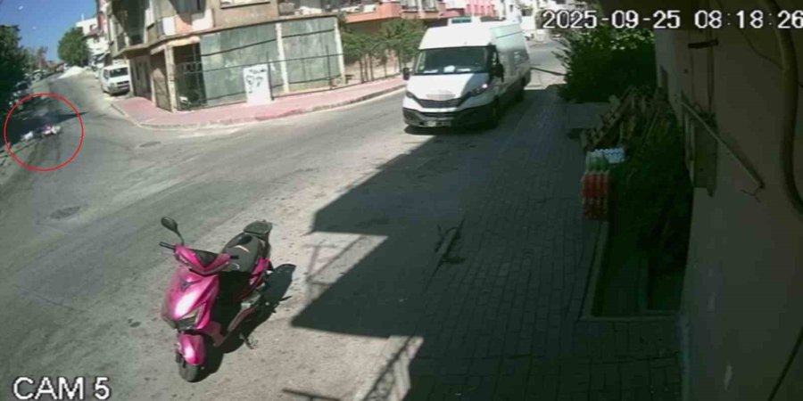 Yola Dökülen Sıvı Madde Kaza Yaptırdı: 1 Yaralı