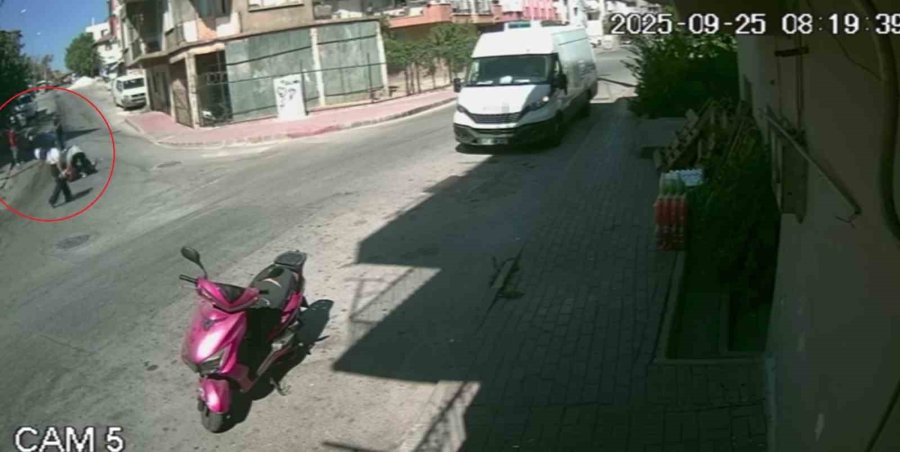 Yola Dökülen Sıvı Madde Kaza Yaptırdı: 1 Yaralı