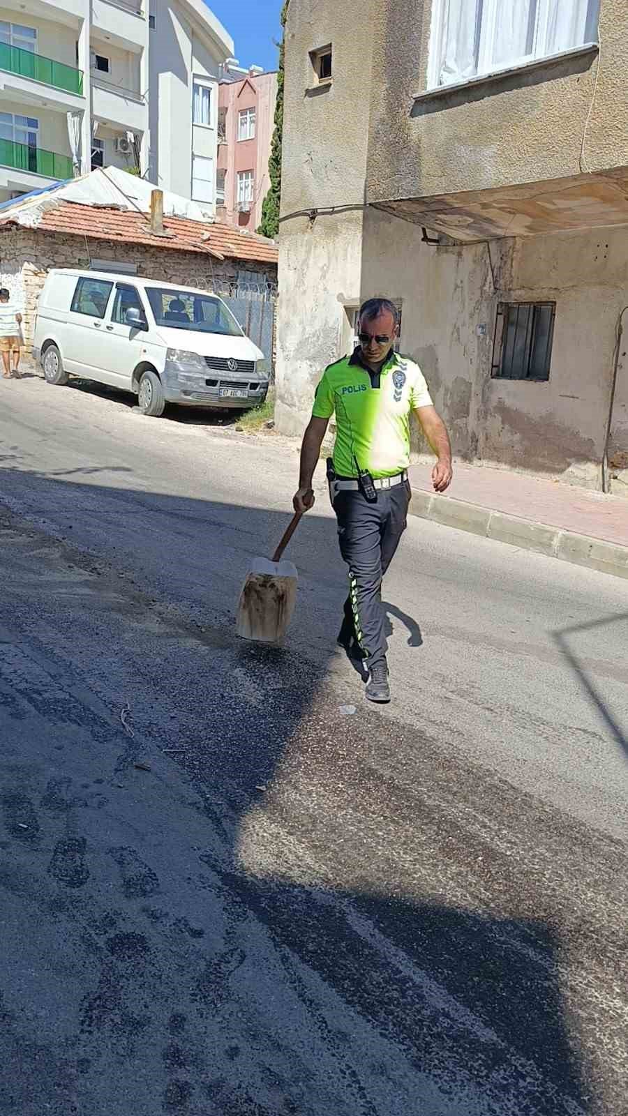 Yola Dökülen Sıvı Madde Kaza Yaptırdı: 1 Yaralı