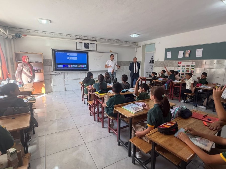 Karapınar’da "mebi Bireysel Öğrenme Platformu" Tanıtım Etkinliği Gerçekleştirildi