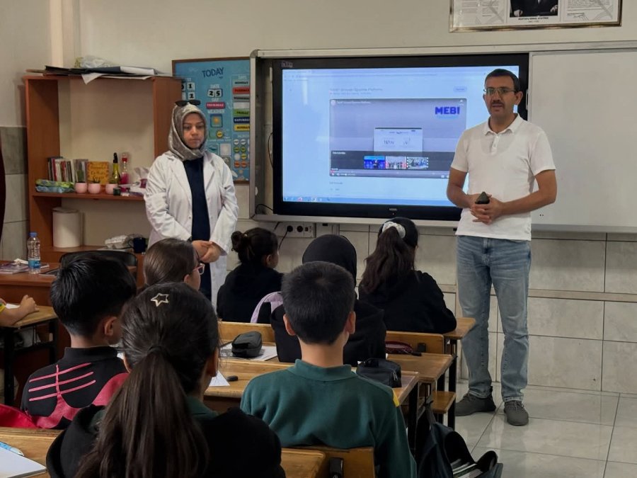 Karapınar’da "mebi Bireysel Öğrenme Platformu" Tanıtım Etkinliği Gerçekleştirildi