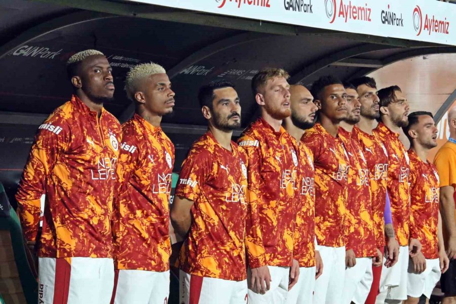 Trendyol Süper Lig: Corendon Alanyaspor: 0 - Galatasaray: 1 (maç Devam Ediyor)