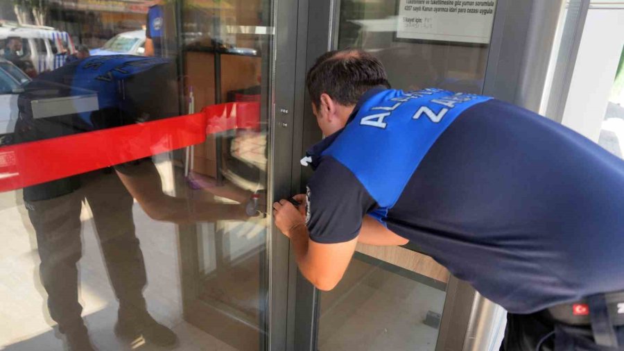 Alanya’da Tarihi Geçmiş Bebek Maması Satan 2 Market Mühürlendi