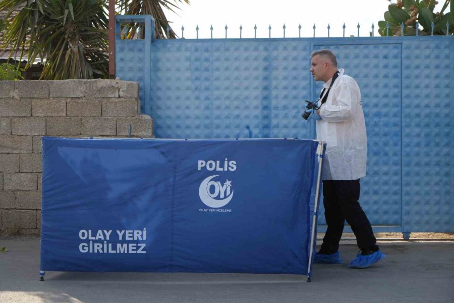 Sokak Ortasında Yanında Şırıngayla Ölü Bulundu