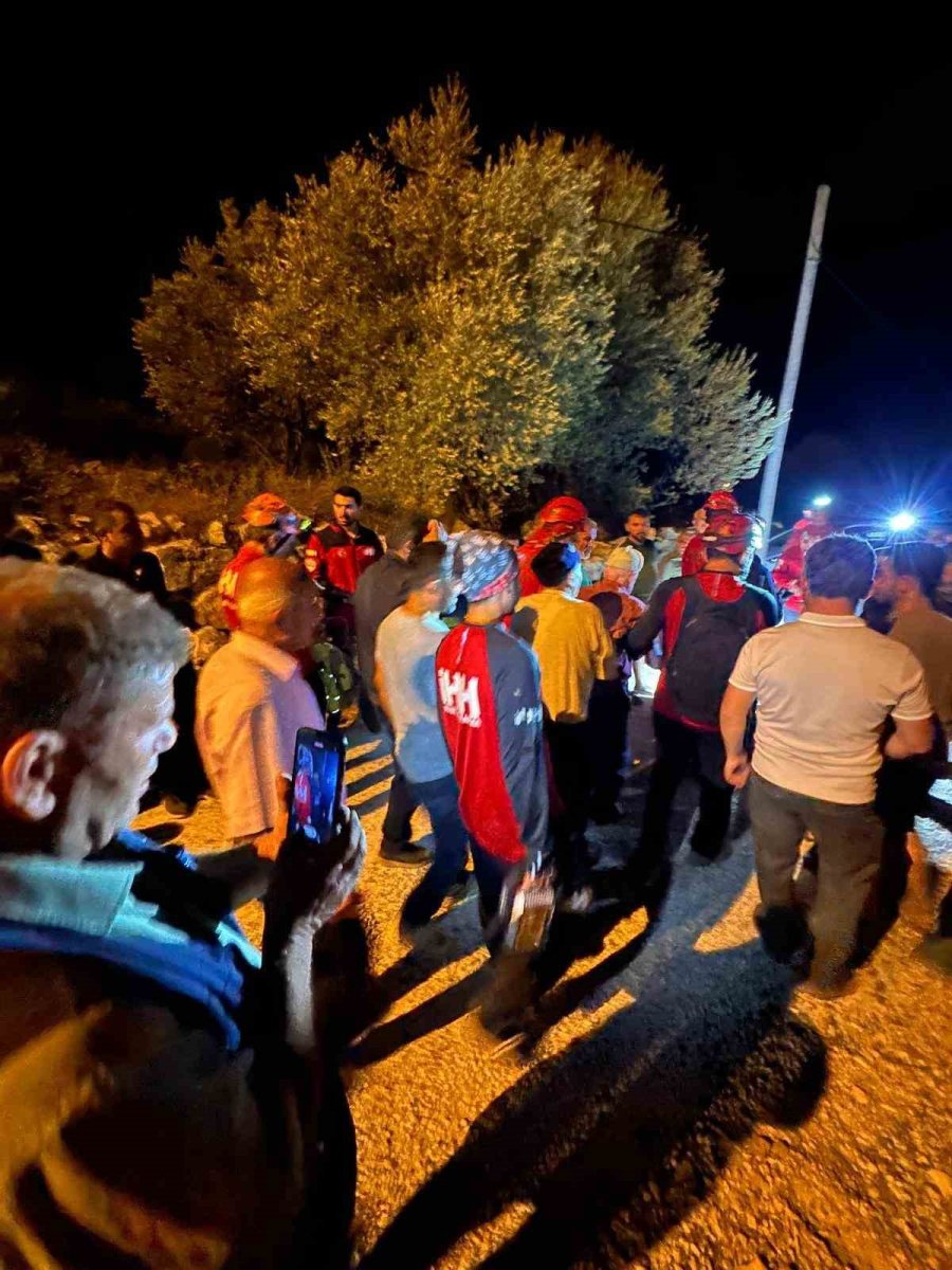 Alanya’da Kaybolan Alzheimer Hastası Vatandaş Ekipler Tarafından Bulundu