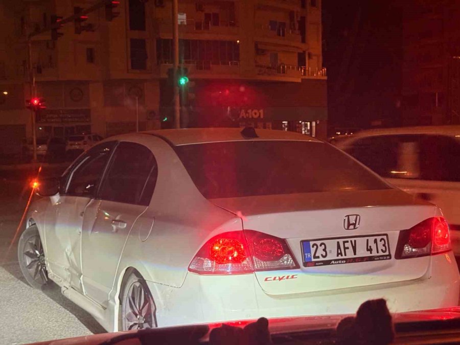 Gazipaşa’da Otomobille Motosikletin Çarpıştığı Kazada 1 Kişi Yaralandı