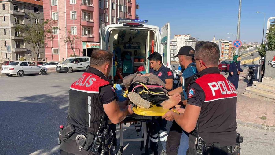 Karaman’da Kargo Aracıyla Çarpışan Elektrikli Bisikletin Sürücüsü Yaralandı