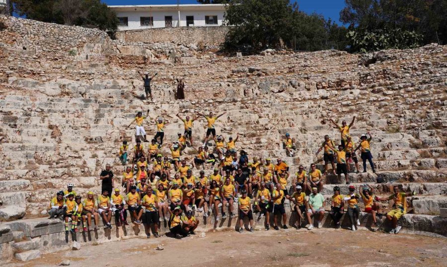 Tarih Ve Doğanın İçinde Pedal Çevirdiler