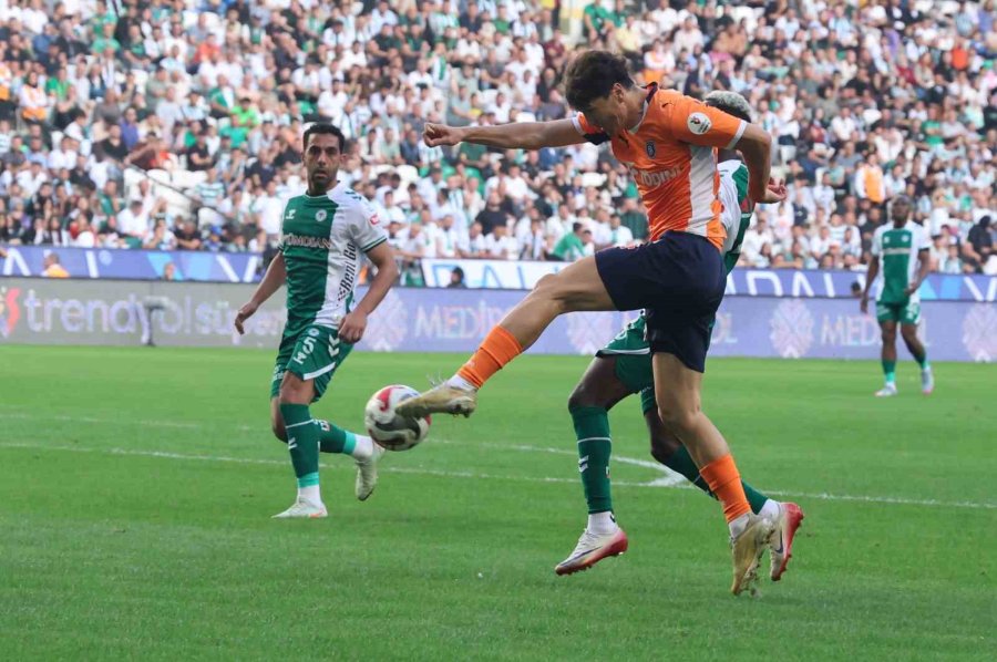 Trendyol Süper Lig: Konyaspor: 2 - Rams Başakşehir: 0 (ilk Yarı)