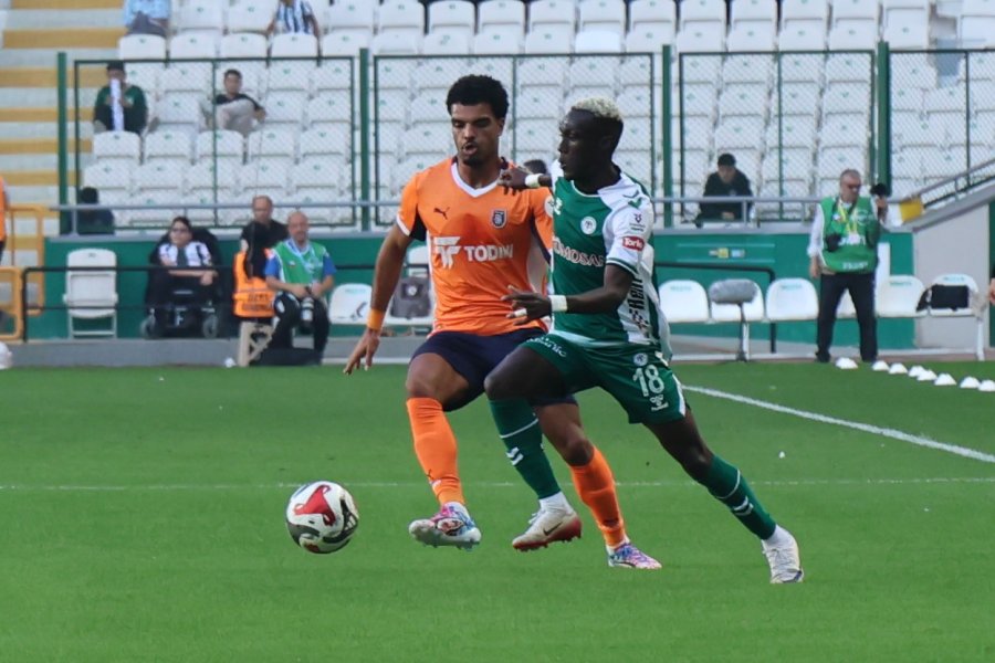 Trendyol Süper Lig: Konyaspor: 2 - Rams Başakşehir: 0 (ilk Yarı)
