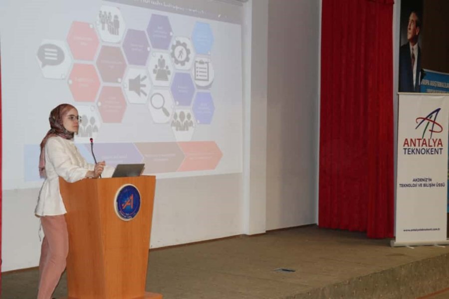 Antalya Teknokent Uluslararası Burs Ve Araştırmalarla İlgili Bilgilendirdi