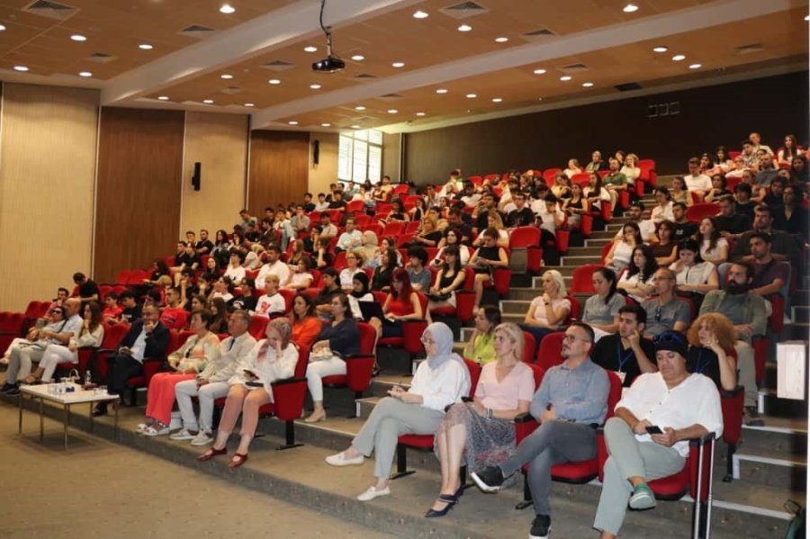 Antalya Teknokent Uluslararası Burs Ve Araştırmalarla İlgili Bilgilendirdi