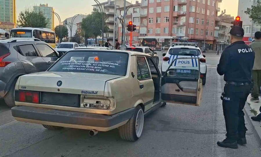 Köpeği Çalmak İsteyen Şüpheli İle Polis Kovalamacası Kamerada