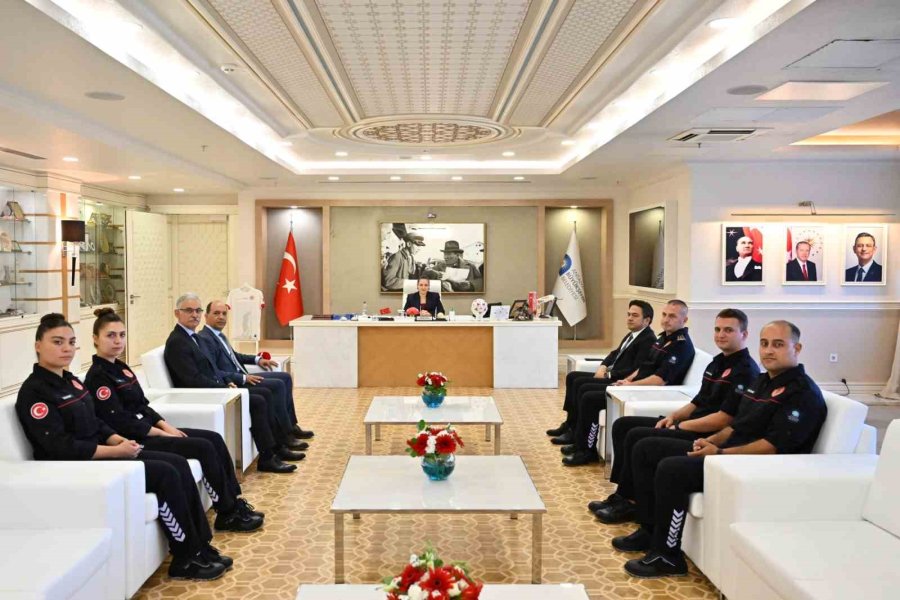 İtfaiye Haftası’nda ‘pelerinsiz Kahramanlar’a Teşekkür