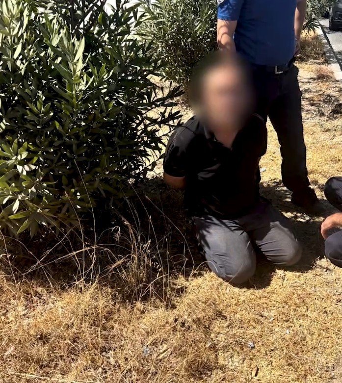 Antalya’da Silahlı Suç Örgütüne Eş Zamanlı Operasyon: 7 Gözaltı