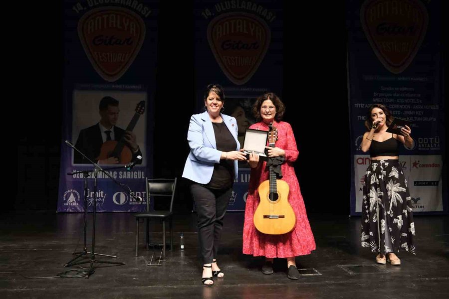 Muratpaşa’da Gitar Festivali Sona Erdi