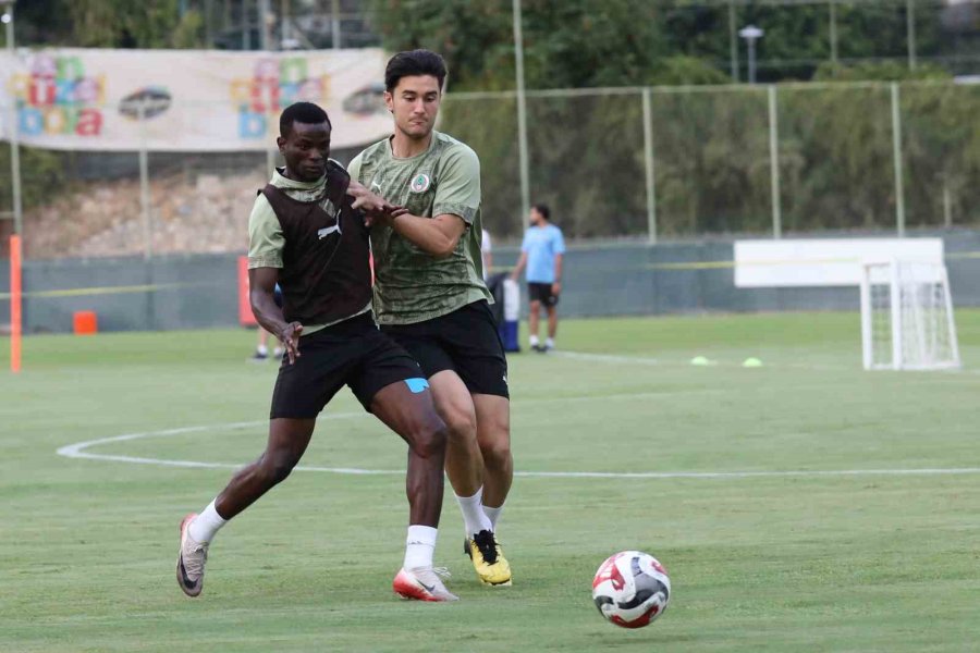 Alanyaspor’da Başkent Mesaisi Başladı