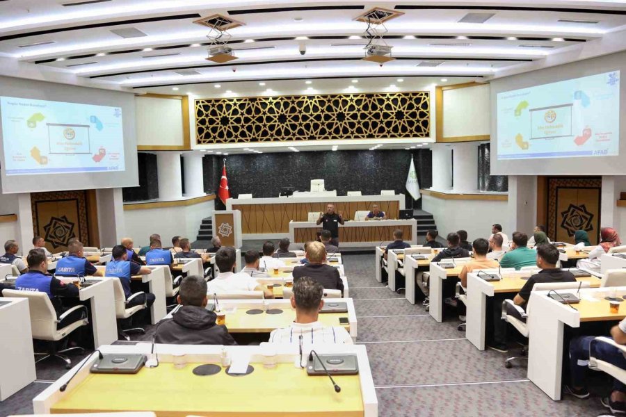 Meram Arama Kurtarma Ekibi Eğitimde