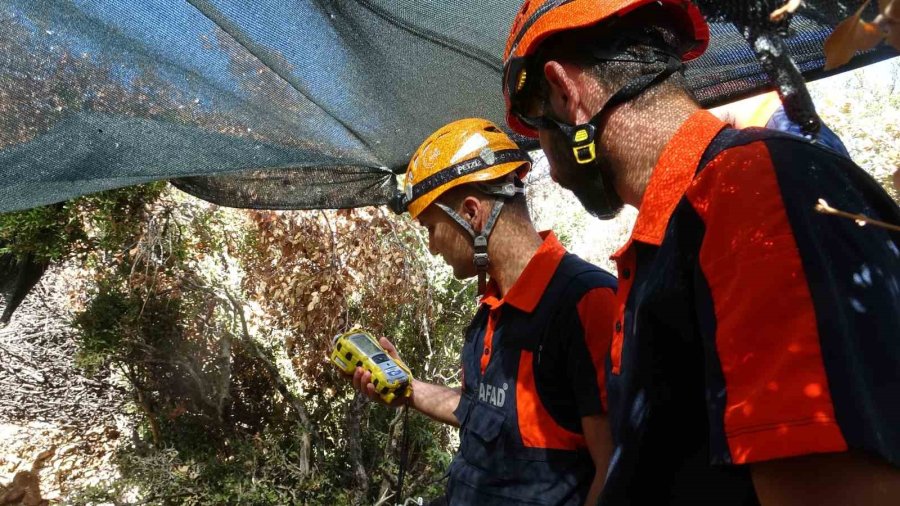 Antalya’da Define Faciası: 1 Ölü 2 Yaralı