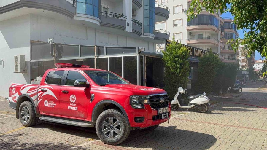 Gazipaşa’da Kafe Bacasındaki Yangını İtfaiye Ekipleri Söndürdü