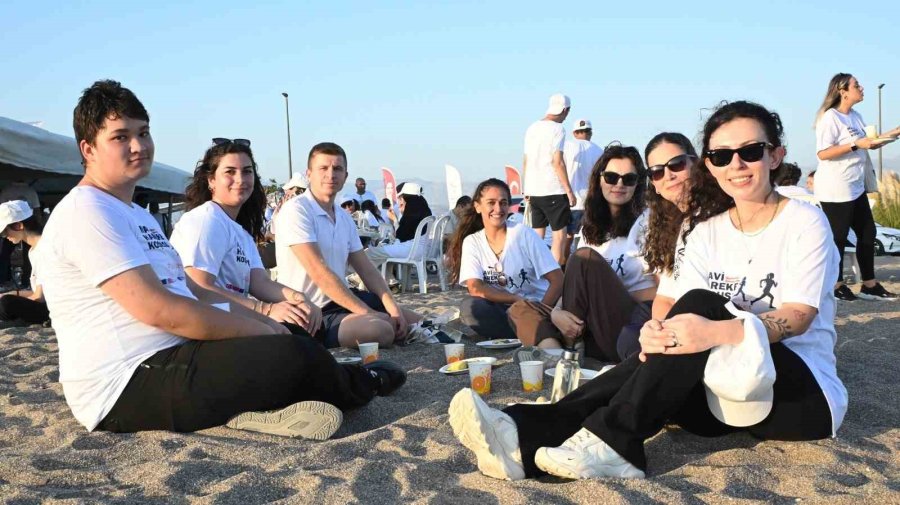 Manavgat Kıyılarında "mavi Hareket Koşusu"