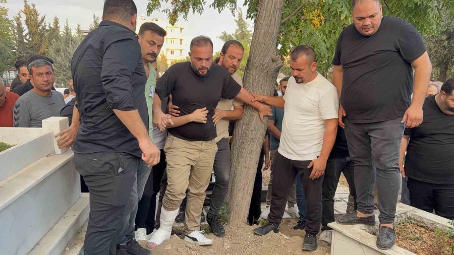 Asansör Kazasında Hayatını Kaybeden Genç Anne Toprağa Verildi