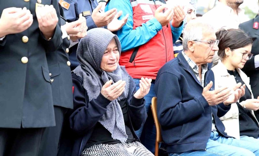 Aksaray’da Şehit Jandarmalar Gözyaşlarıyla Memleketlerine Uğurlandı