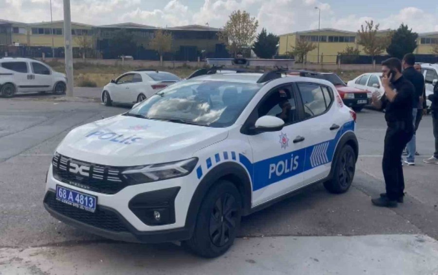 Önce Patronundan Sonra Polisten Kaçtı, Yakalanınca Gazetecileri Tehdit Etti