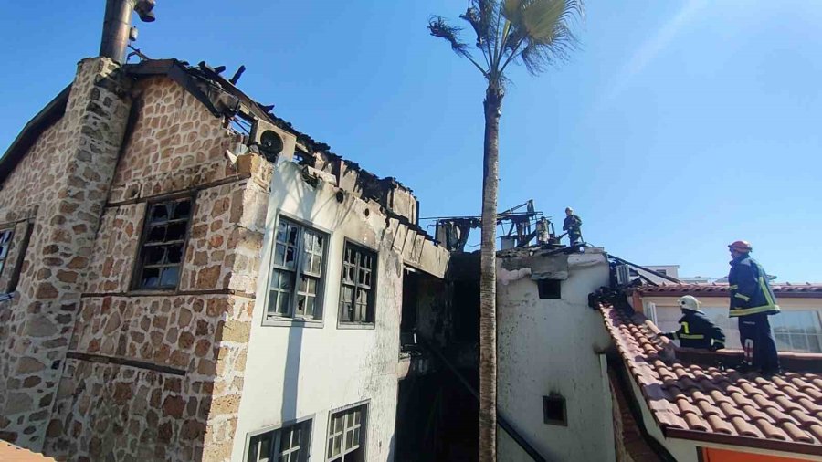 Kaleiçi’nde 2 Kişinin Öldüğü Otel Yangını Davasında Bilirkişi Raporu Beklenecek