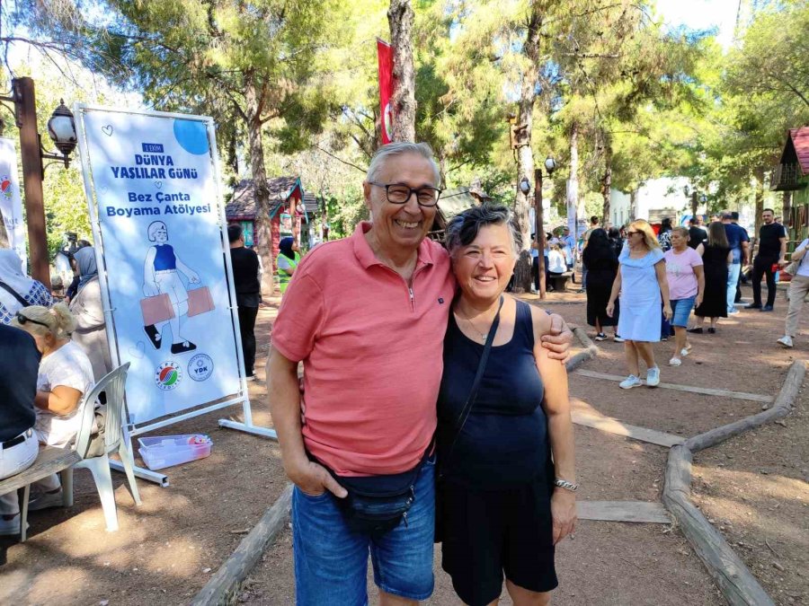 Yaşlılar Gençlere Taş Çıkarttı