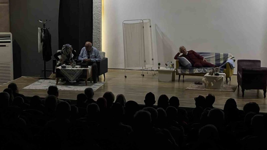 Konya’da Dünya Yaşlılar Gününde Anlamlı Etkinlik