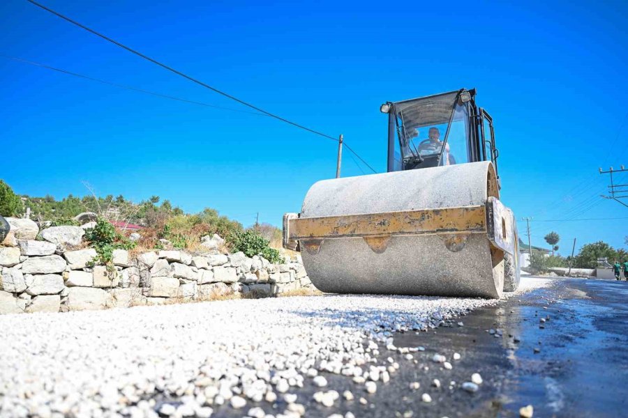 Mersin Büyükşehir Belediyesi Gülnar’da Ulaşımı Güçlendiriyor