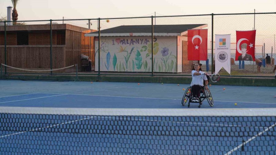 Alanya’da Tenis İle Yeni Başlangıçlar Projesi Tanıtıldı