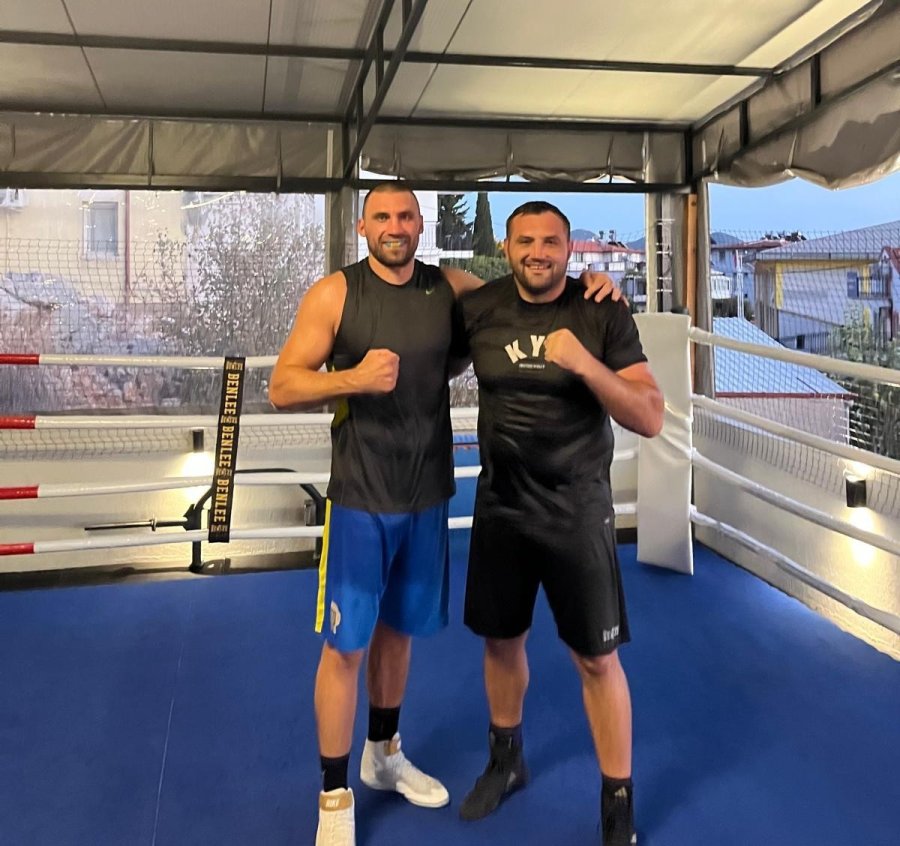 Boksun Devleri Kaş’ta Hazırlanıyor