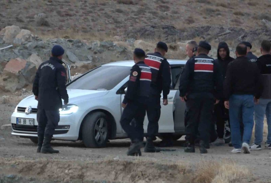 Jandarmanın 7 Saat Süren İkna Çabası Arkadaşının Müdahalesiyle Son Buldu