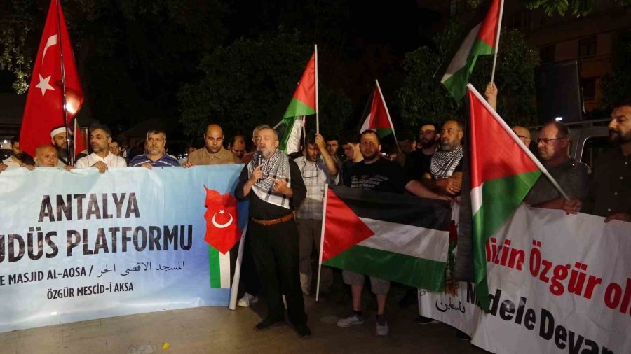 Antalya’da İsrail’in Küresel Sumud Filosu’na Müdahalesine Tepki