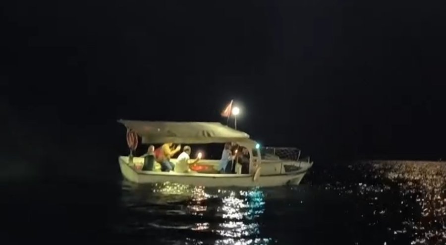 İsrail’in Küresel Sumud Filosuna Saldırısı Mersin’de Protesto Edildi