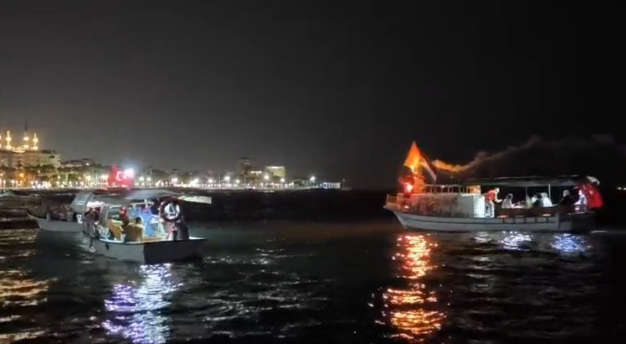 İsrail’in Küresel Sumud Filosuna Saldırısı Mersin’de Protesto Edildi