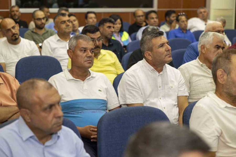 Mersin’de Muhtarlarla İstişare Toplantısı Düzenlendi