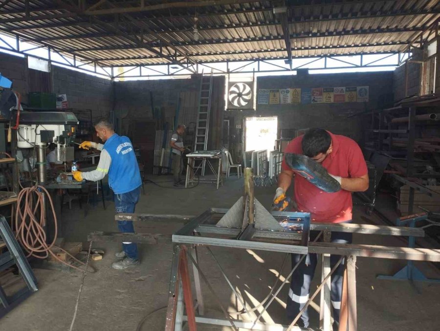 Akdeniz Belediyesi Üretiyor, Yeniliyor Ve Tasarruf Ediyor